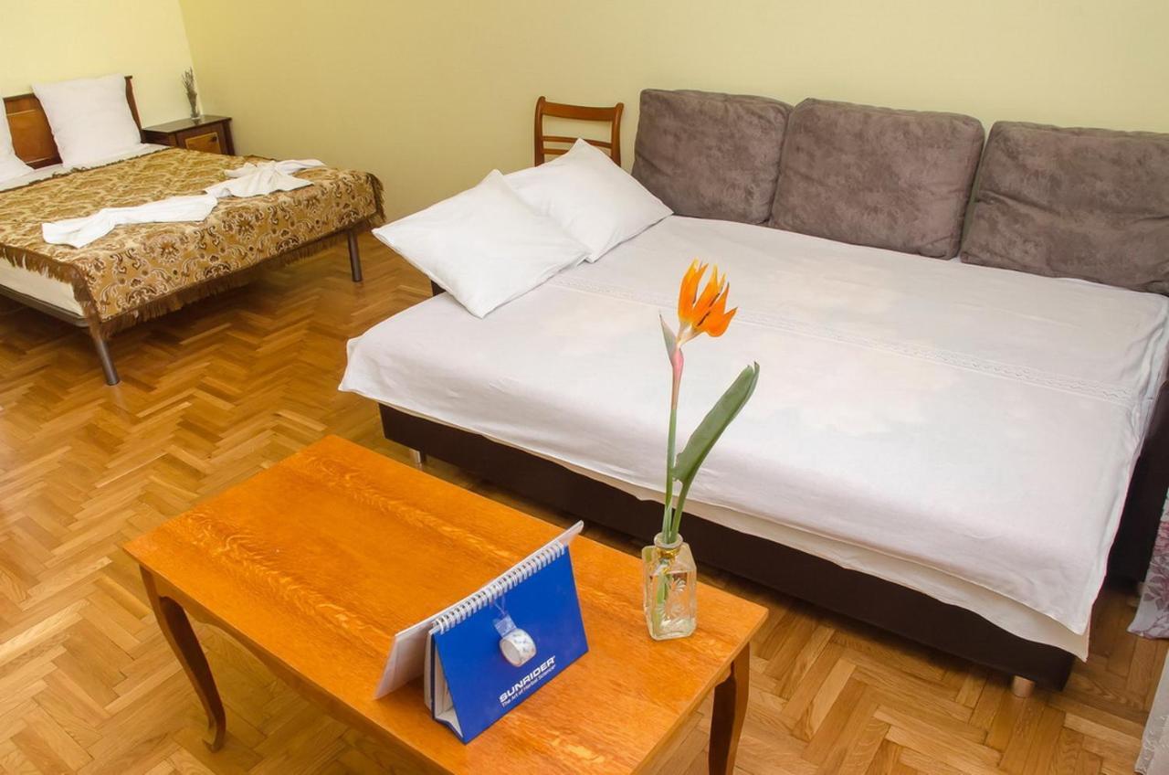 Apartament Na Adamkovskoy Apartment เบรสต์ ภายนอก รูปภาพ